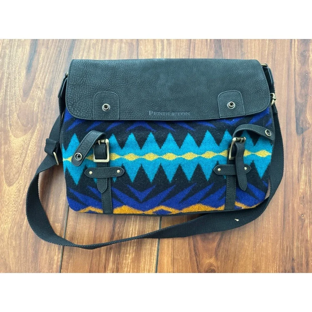 Pendleton Messenger Bag
